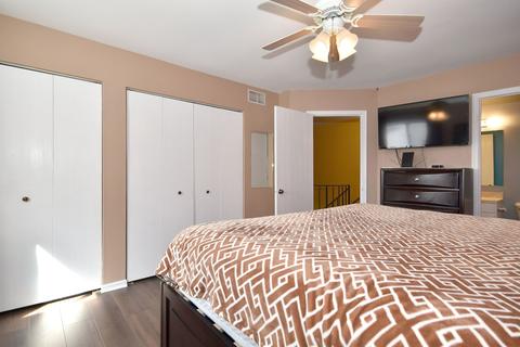 211 E Oneida Ave #F, Bartlett, IL 60103 photo 11
