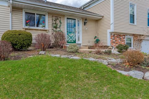 101 E Mcclellan St, Bartlett, IL 60103 photo 2