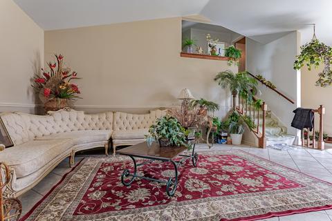 101 E Mcclellan St, Bartlett, IL 60103 photo 4