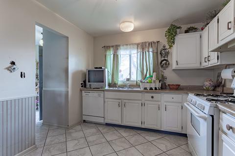 101 E Mcclellan St, Bartlett, IL 60103 photo 6