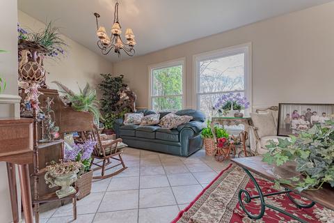 101 E Mcclellan St, Bartlett, IL 60103 photo 5