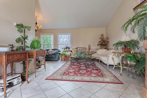 101 E Mcclellan St, Bartlett, IL 60103 photo 3