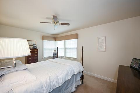 1005 S Main St, Wheaton, IL 60189 photo 18