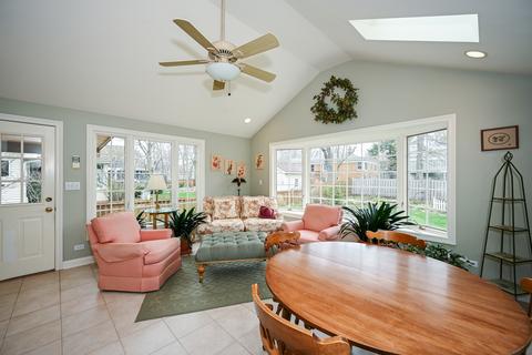 1005 S Main St, Wheaton, IL 60189 photo 14