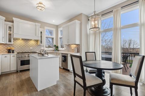 1031 Par Dr, Algonquin, IL 60102 photo 7