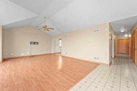 3005 Sandy Ridge Dr, Steger, IL 60475 photo 5