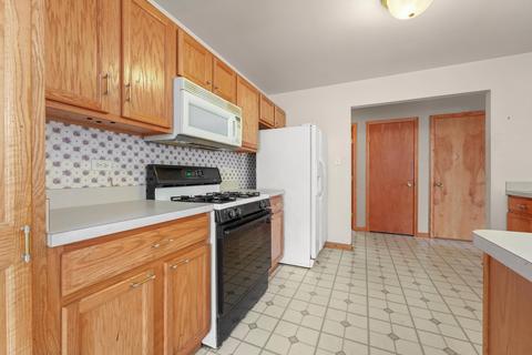 3005 Sandy Ridge Dr, Steger, IL 60475 photo 14