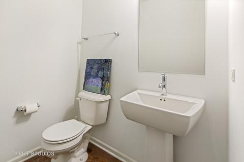 783 Lee St, Des Plaines, IL 60016 photo 10