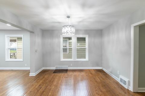 303 E 149th St, Harvey, IL 60426 photo 5