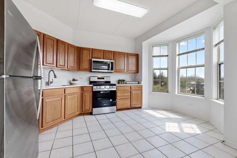3100 Town Square Dr #203, Rolling Meadows, IL 60008 photo 8