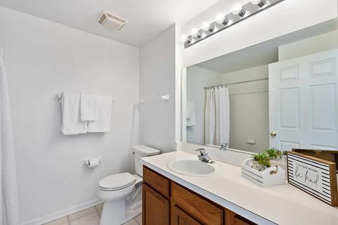 3100 Town Square Dr #203, Rolling Meadows, IL 60008 photo 18