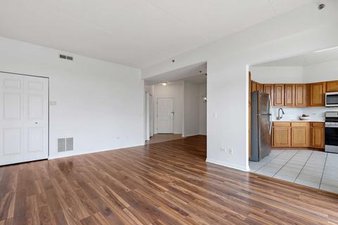 3100 Town Square Dr #203, Rolling Meadows, IL 60008 photo 7