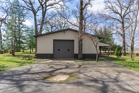 2953 E 9th Rd, Utica, IL 61373 photo 43