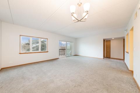 1653 River St #402, Des Plaines, IL 60016 photo 5
