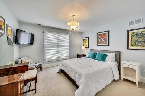 664 E Porter Ave, Naperville, IL 60540 photo 21