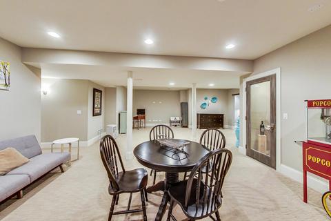 664 E Porter Ave, Naperville, IL 60540 photo 28