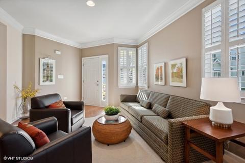 1107 Pine Valley Ct, Elgin, IL 60124 photo 3