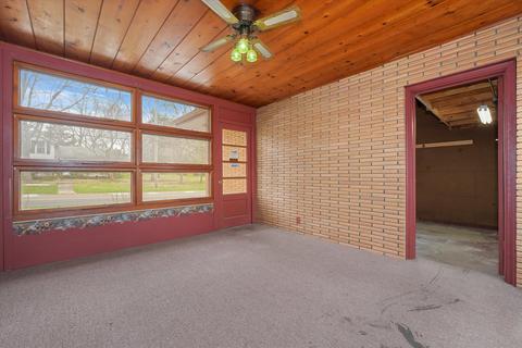 433 E 6th St, Lockport, IL 60441 photo 11