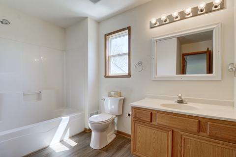 110 Shadowbrook Dr, Capron, IL 61012 photo 12
