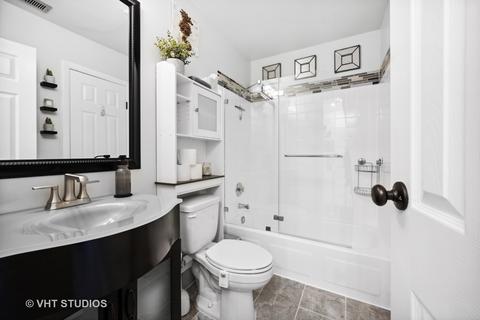 1500 Timber Trl #C, Wheaton, IL 60189 photo 9