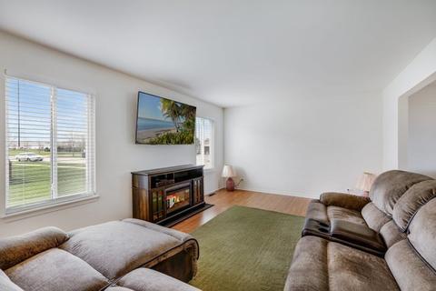 315 Schmidt St, Plano, IL 60545 photo 9