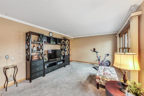 2305 Dove St, Rolling Meadows, IL 60008 photo 9
