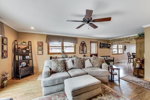 2305 Dove St, Rolling Meadows, IL 60008 photo 5