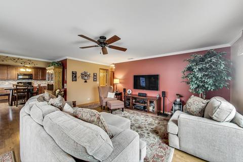 2305 Dove St, Rolling Meadows, IL 60008 photo 4