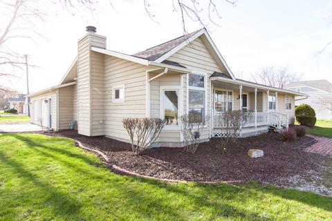 308 8th Ave, Chenoa, IL 61726 photo 1