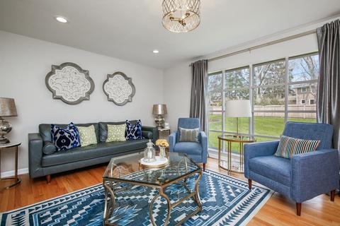 541 Juniper Dr, Naperville, IL 60540 photo 4