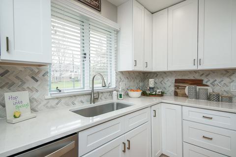 541 Juniper Dr, Naperville, IL 60540 photo 12