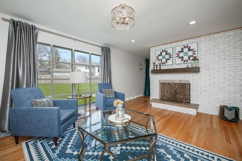 541 Juniper Dr, Naperville, IL 60540 photo 6