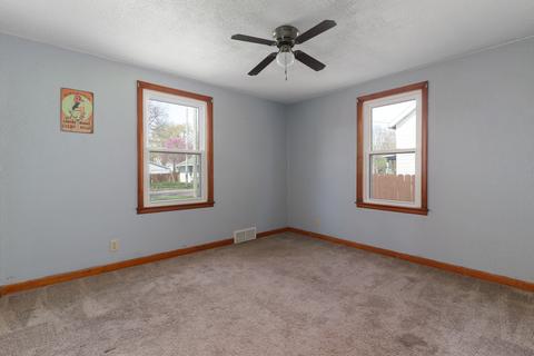 202 E 8th St, Delavan, IL 61734 photo 11