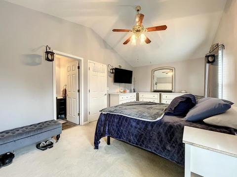 529 Flora Dr, Algonquin, IL 60102 photo 14