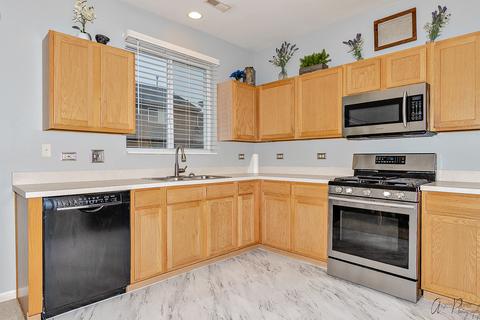 31662 Tall Grass Ct, Lakemoor, IL 60051 photo 6