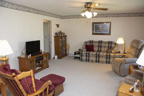 202 Ash Ave, Morrison, IL 61270 photo 2