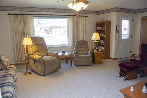 202 Ash Ave, Morrison, IL 61270 photo 3