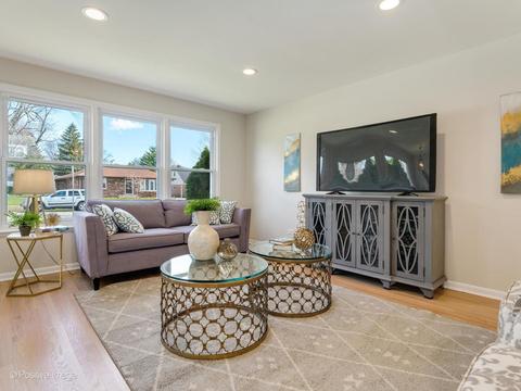 232 Wheeling Ave, Wheeling, IL 60090 photo 4