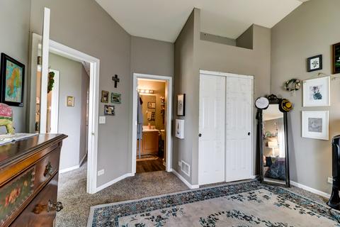 96 Cantal Ct, Wheeling, IL 60090 photo 12