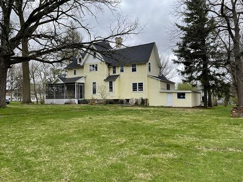 105 S Grape St, Morrison, IL 61270 photo 48