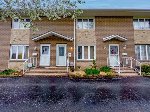 613 E 3rd St #2, Lockport, IL 60441 photo 3
