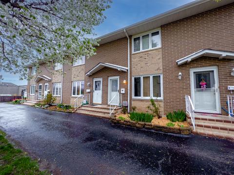 613 E 3rd St #2, Lockport, IL 60441 photo 2