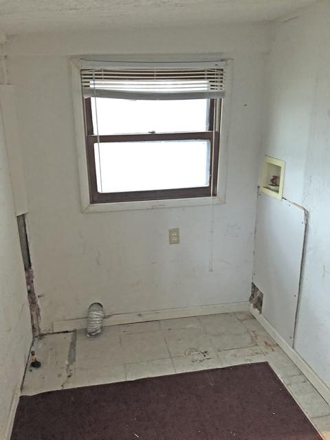 616 Margaret Pl, Elgin, IL 60120 photo 10