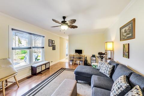 2022 Briarcliffe Blvd, Wheaton, IL 60189 photo 20