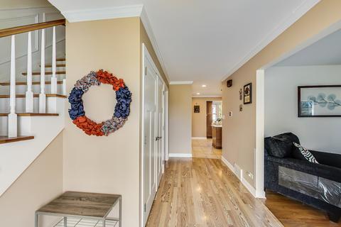2022 Briarcliffe Blvd, Wheaton, IL 60189 photo 4