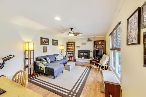 2022 Briarcliffe Blvd, Wheaton, IL 60189 photo 18