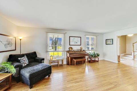 2022 Briarcliffe Blvd, Wheaton, IL 60189 photo 7