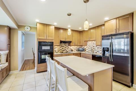 2022 Briarcliffe Blvd, Wheaton, IL 60189 photo 13