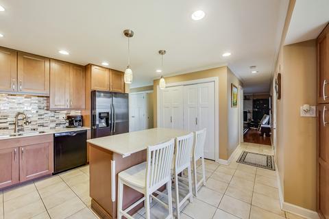 2022 Briarcliffe Blvd, Wheaton, IL 60189 photo 15