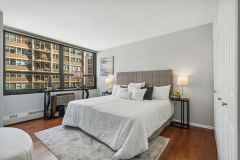 33 E Cedar St #8F, Chicago, IL 60611 photo 12